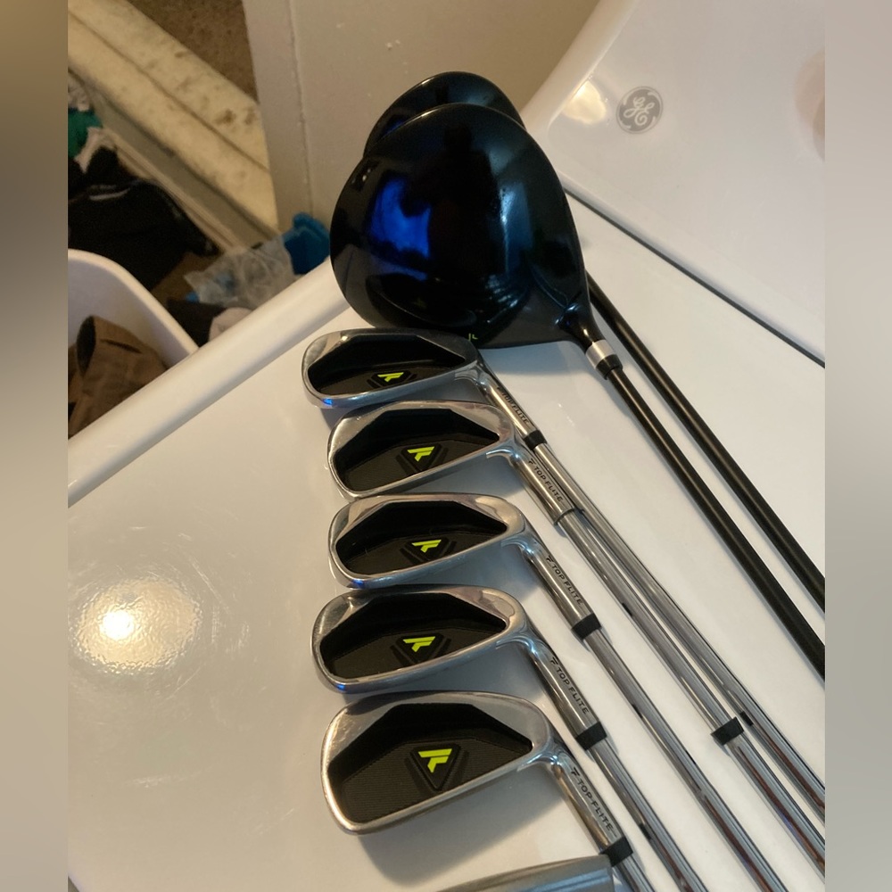 Slightly used top flite xl 10 piece golf club set men’s